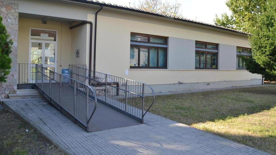 Quattro scuole primarie ancora senza refettorio