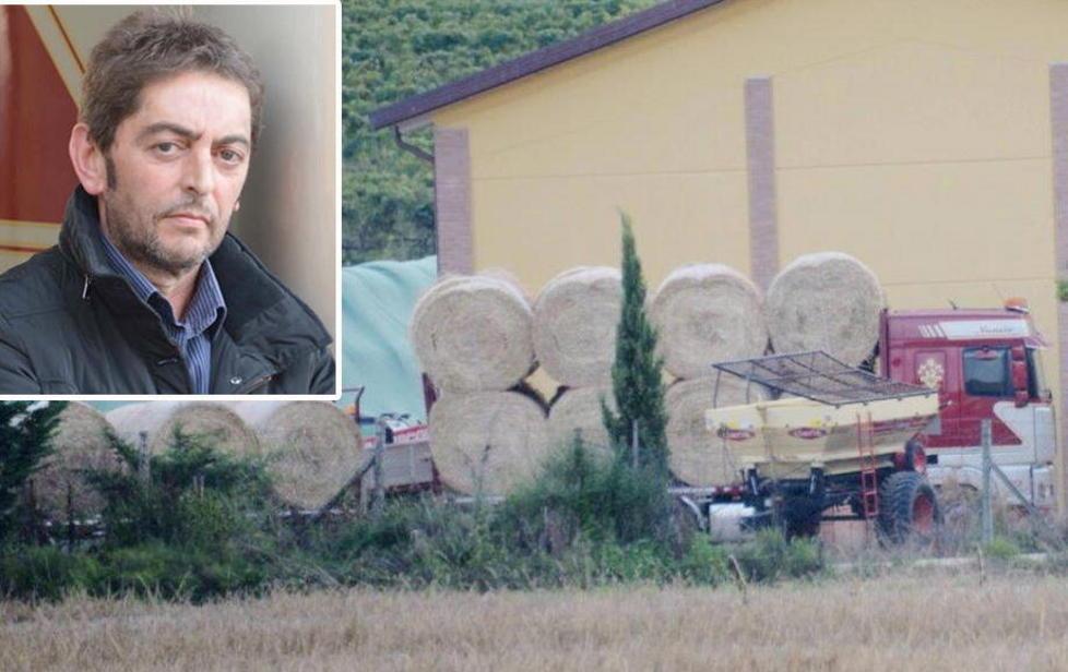 Muore schiacciato da una balla di fieno 