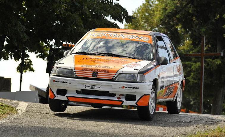 Il copilota Collodi leader del trofeo Rally Aci