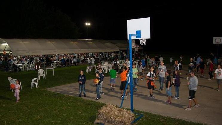 Cinquecento persone alla festa della rinascita della pallacanestro