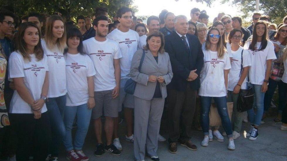All’Isi Fermi festa con prefetto e questore