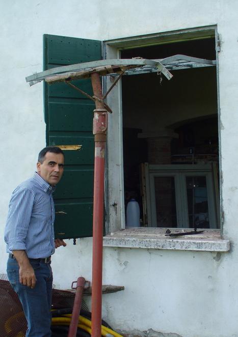 Inferriata divelta: maestro di musica ha la casa svaligiata