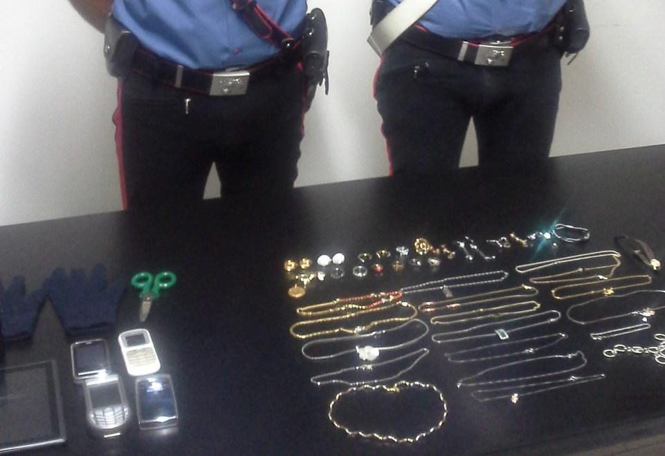 Furto, nomade arrestato dopo un inseguimento 