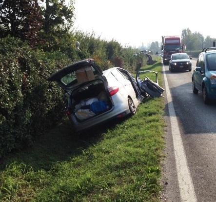 Carambola con l’auto Centese soccorsa dal 118