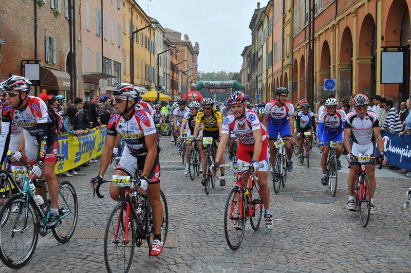 I ciclisti amatori quest'anno non pedaleranno in centro a Carpi: granfondo annullata