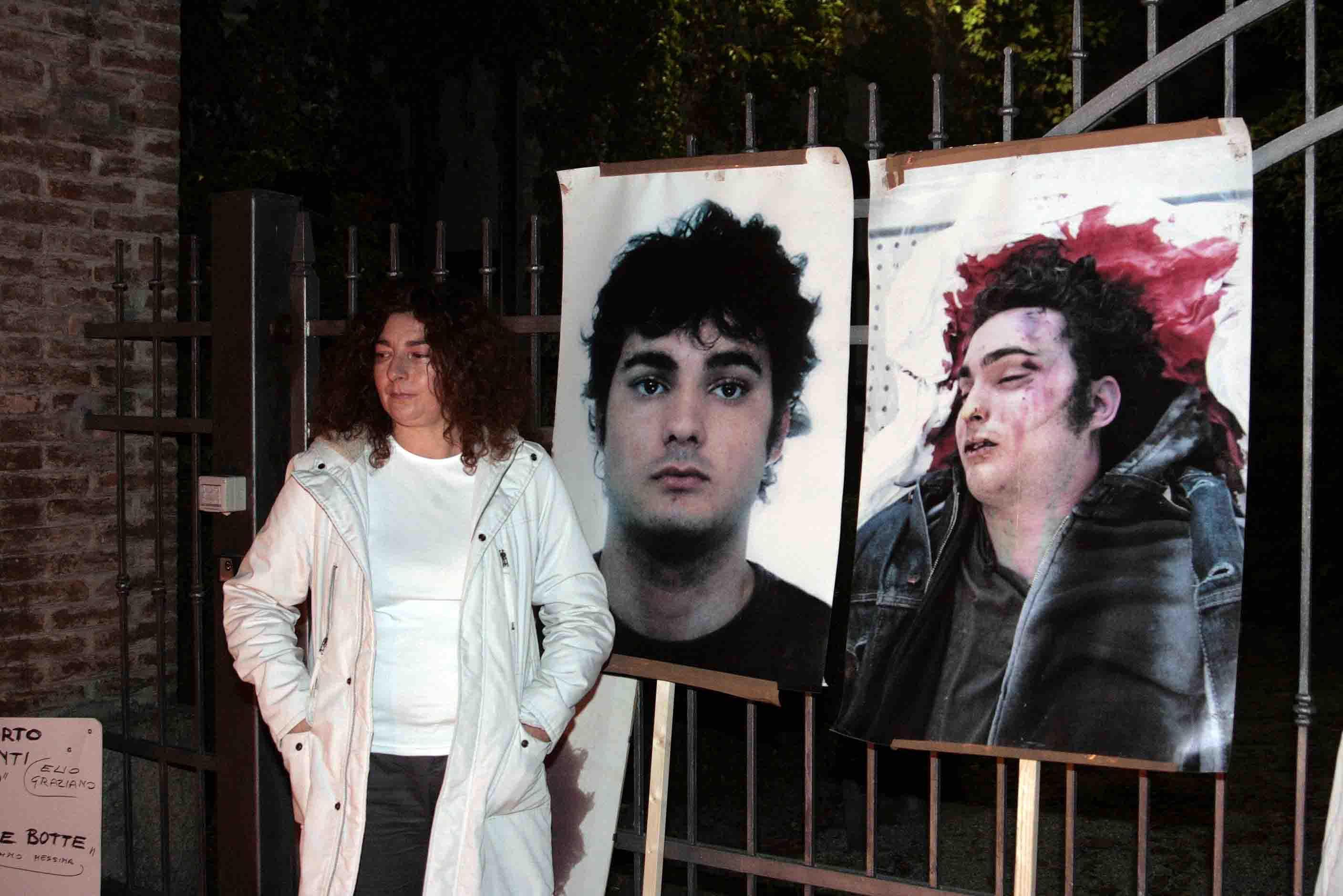 Patrizia Moretti e le foto di Aldrovandi