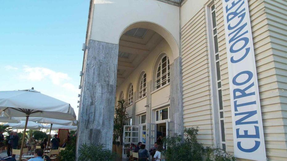 Il Centro congressi licenzia e chiude ai primi di ottobre