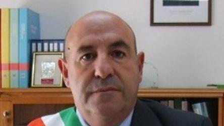 Il sindaco di Laerru: «La mia indennità in borse di studio»