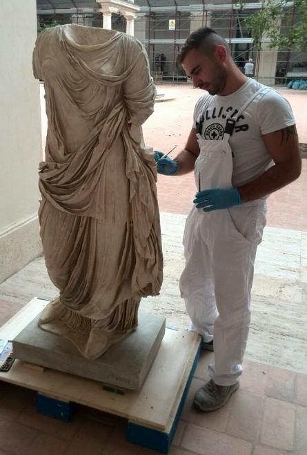 Daniele Caredda, la passione del restauro a Lotzorai