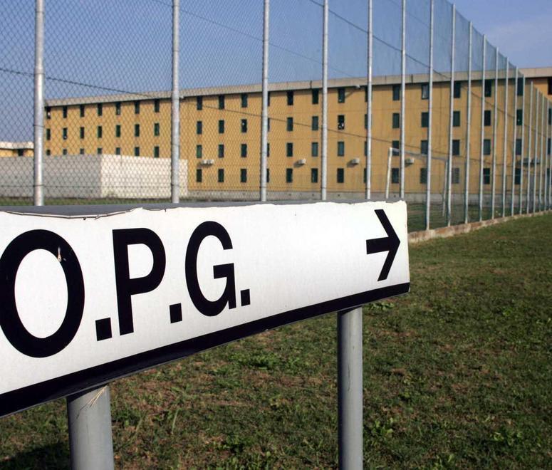 «Opg, serve la camera imbottita» 
