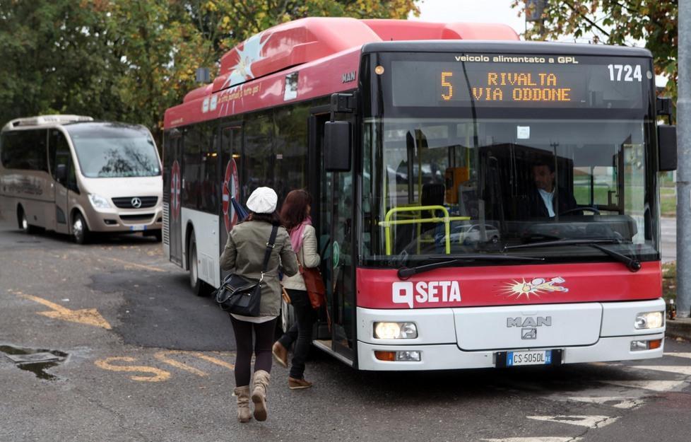 Multato sul bus un bambino di 6 anni 