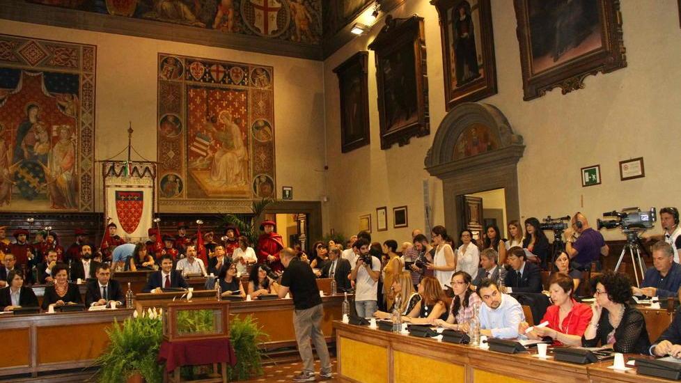 Bilancio di previsione del Comune di Prato approvato ma col mal di pancia