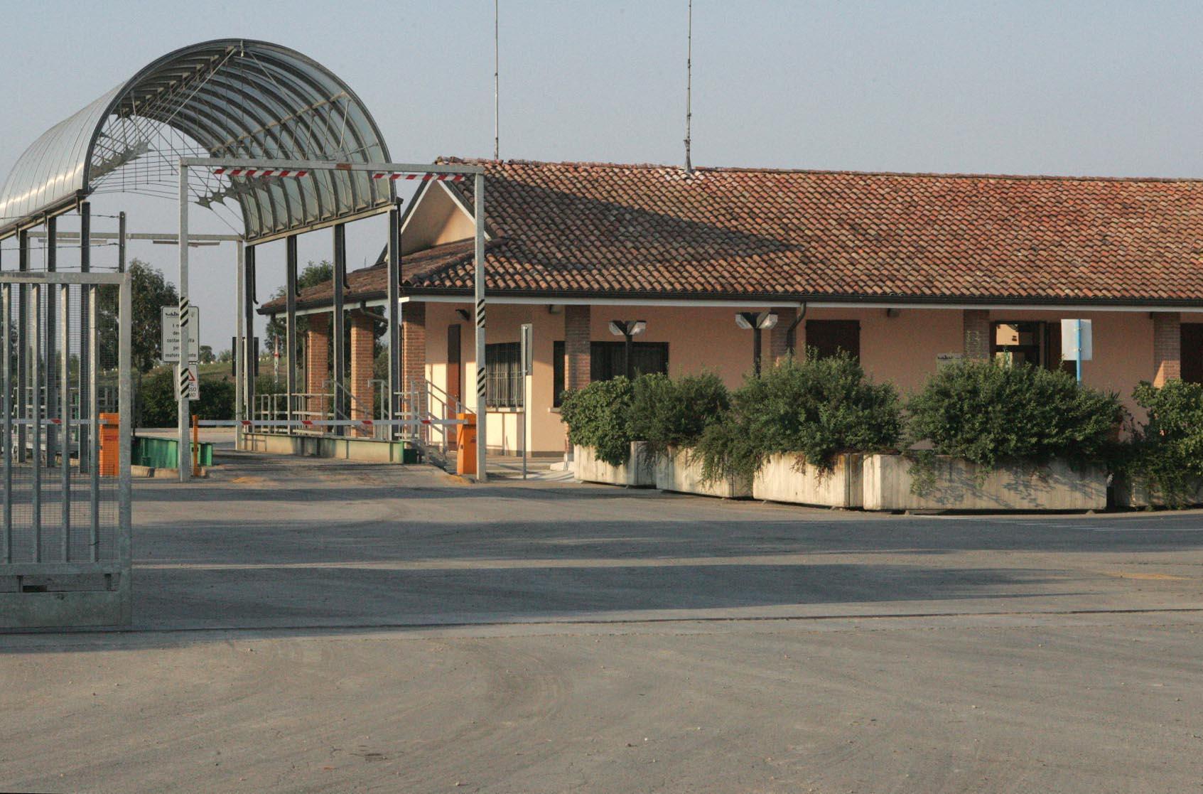 Controlli delle radiazioni nella discarica della Sabar