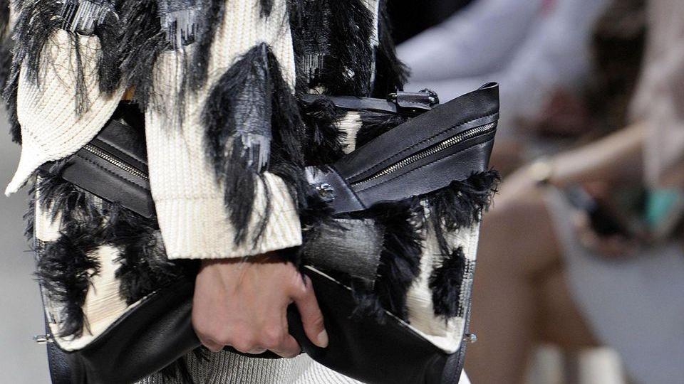 Le maison reggiane sfilano a Milano. Giulia Marani si ispira ai clic