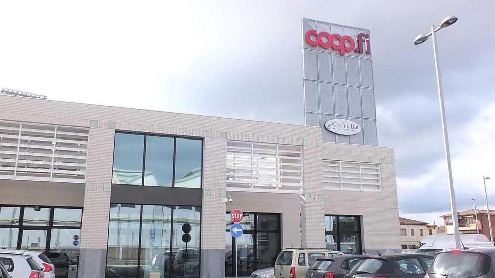 Rapina alla Coop, i banditi sparano in aria