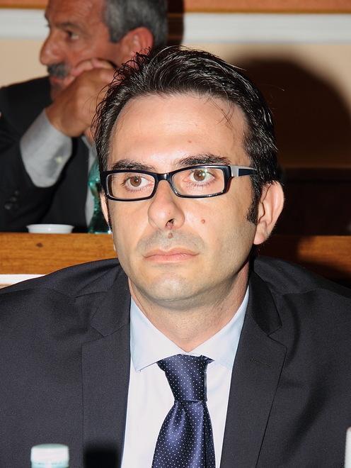 «Il presidente Tedde si dimetta» 