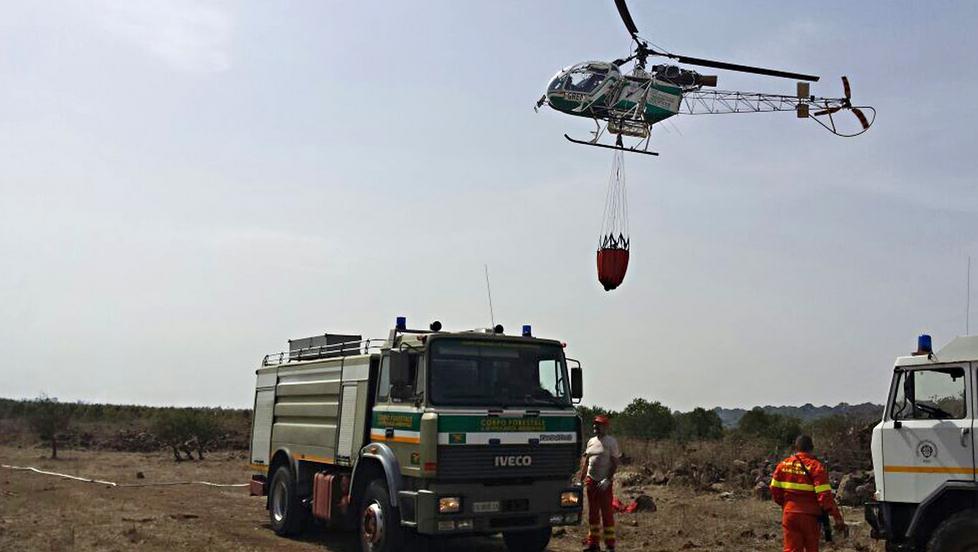 Incendio doloso a Zerfaliu in azione anche un Canadair 