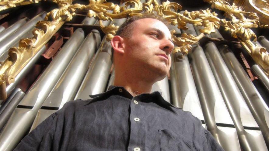 Negri suona in San Francesco