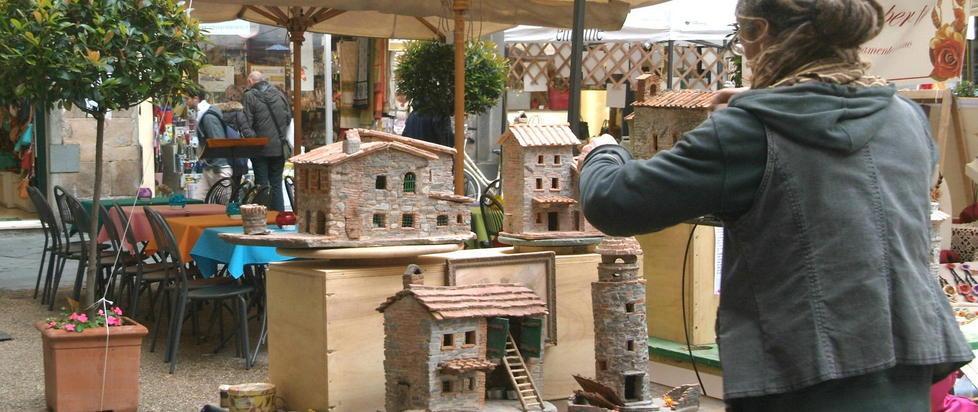 Multe per oltre 200mila euro ai mercatini «Venduti oggetti non artigianali» 