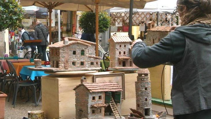 Multe per oltre 200mila euro ai mercatini «Venduti oggetti non artigianali»