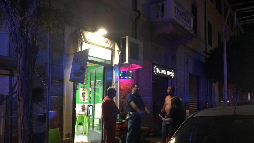 Botte al negozio di kebab