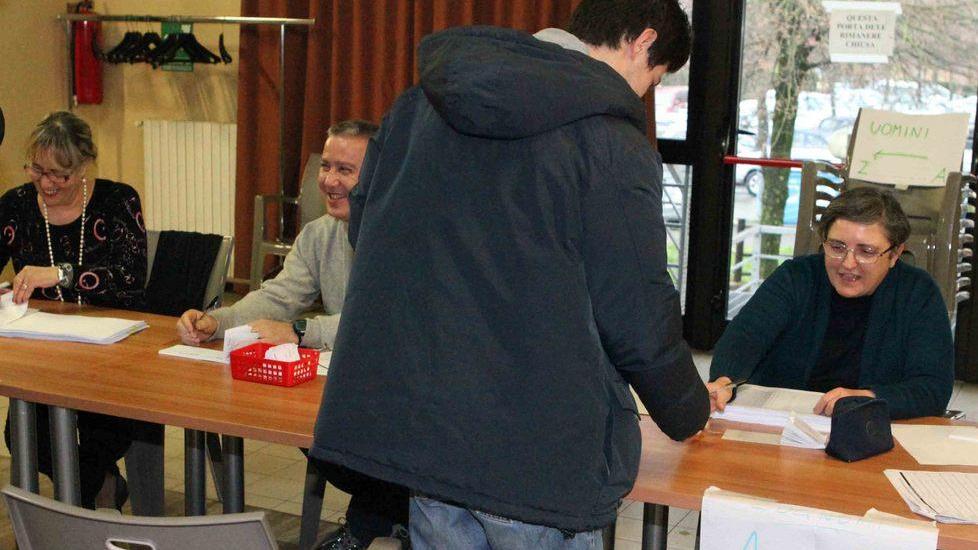 Primarie, la macchina è in moto