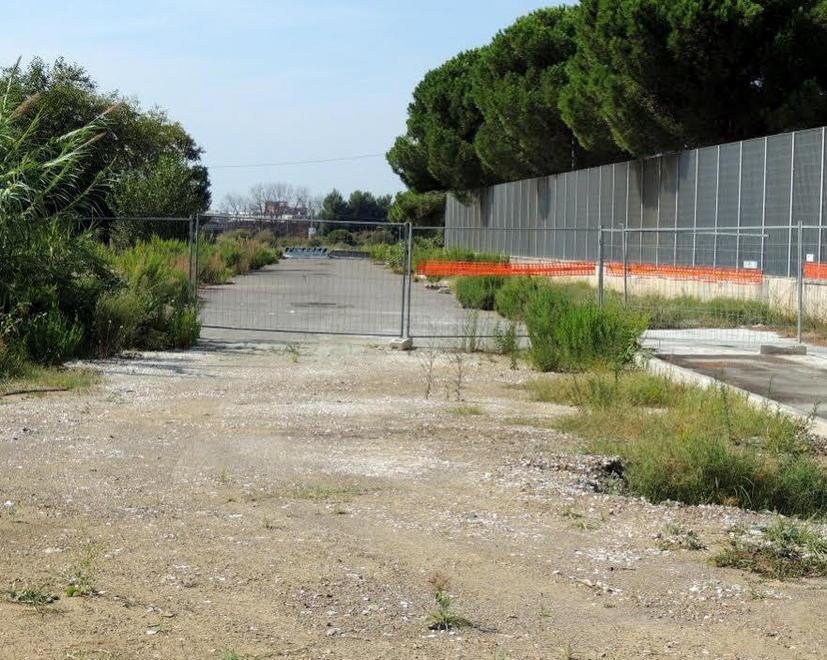 Strade incompiute e sporcizia: tutti i guai del quartiere Salviano 