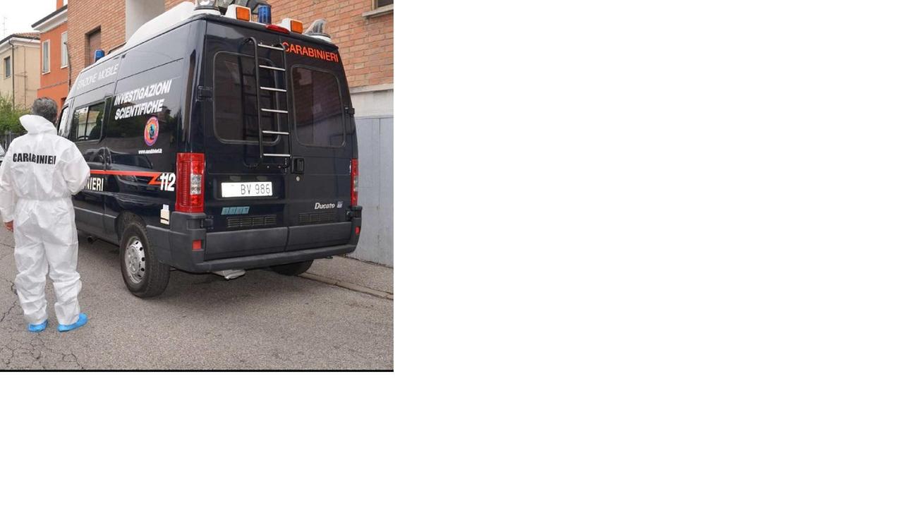 I carabinieri in via Resistenza