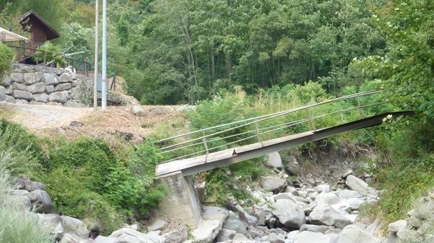 Una nuova passerella sul torrente Volata