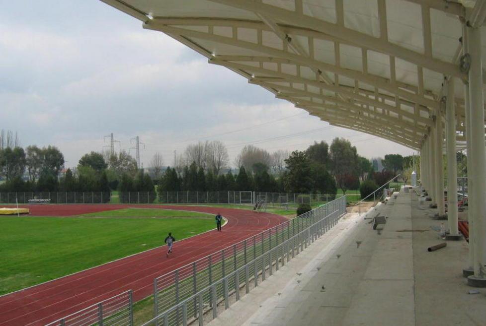 «Impianti sportivi diciamo stop alla privatizzazione»
