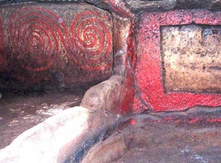Un nuovo tetto per le tombe di Sa Pala larga 