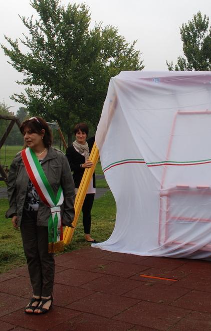 Nuovi giochi per disabili nel parco 