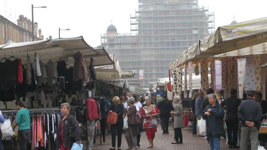 Tornano gli alimentari nel mercato del sabato