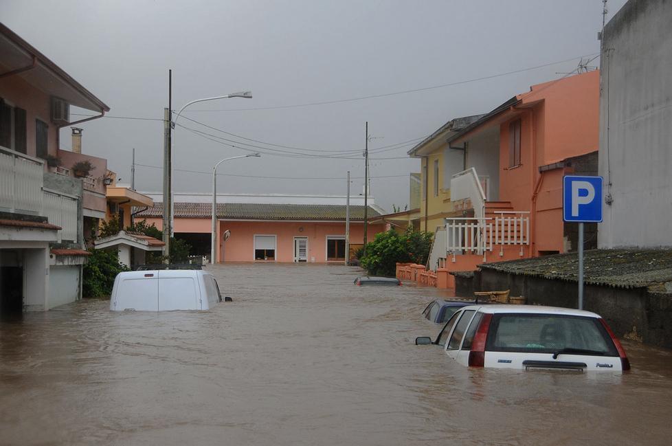 Alluvione a Uras, due defibrillatori in dono dalle Valle d’Aosta 