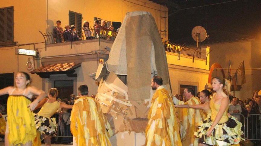 Festa di San Michele: tutto pronto per teatro di strada e palio dei ciuchi