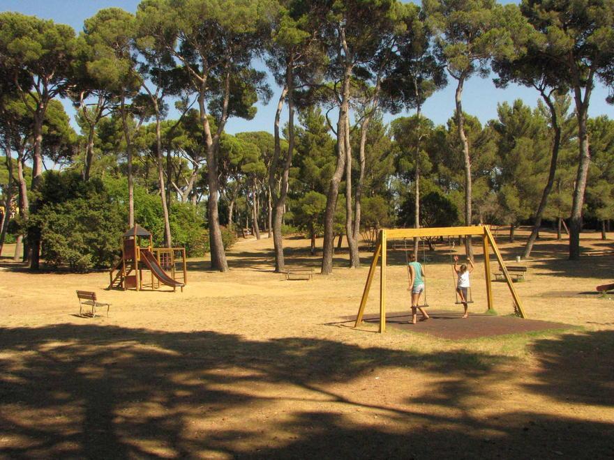 Si rompe l’altalena a Villa Corridi, ferito bimbo di 6 anni 