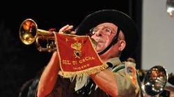 Tavolate in strada, fanfare e teatro La formula del Bersa Show