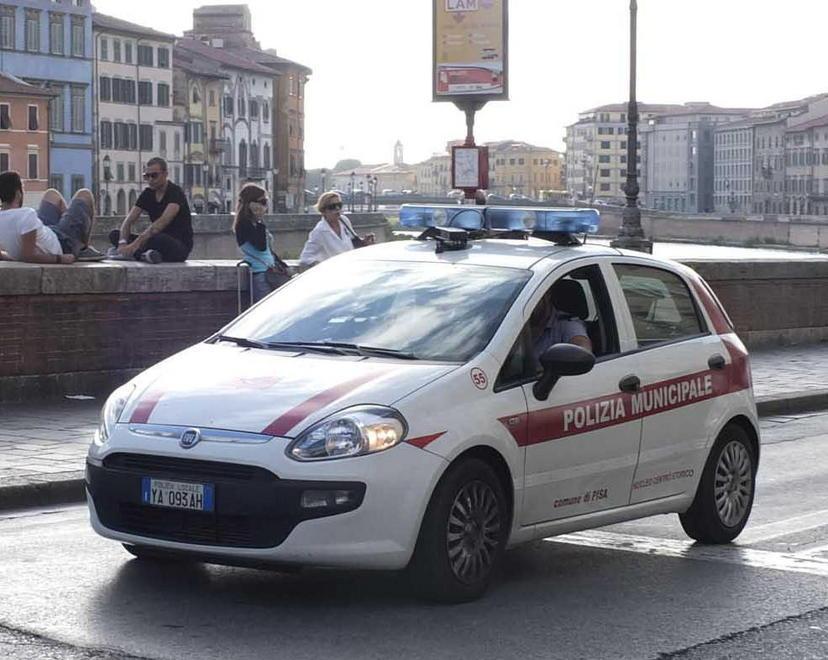 Dopo l’estate sul litorale, la macchina “sparamulte” torna in città 