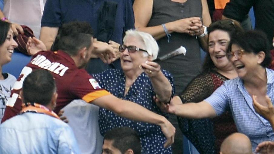 Cagliari ko, la Roma riaggancia i bianconeri