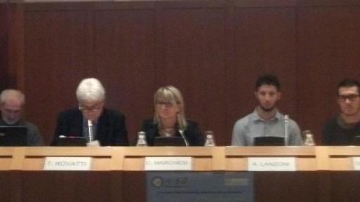 Alzheimer, non solo farmaci per il malato