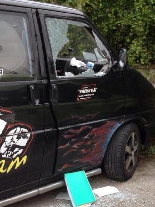 Vandali al parcheggio in via Marconi, ma niente telecamere 