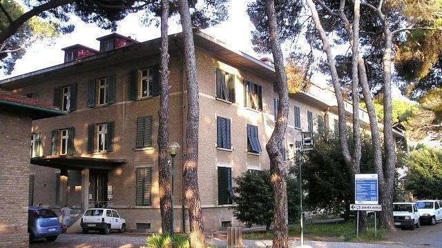 Prelievi del sangue, in attesa anche le urgenze