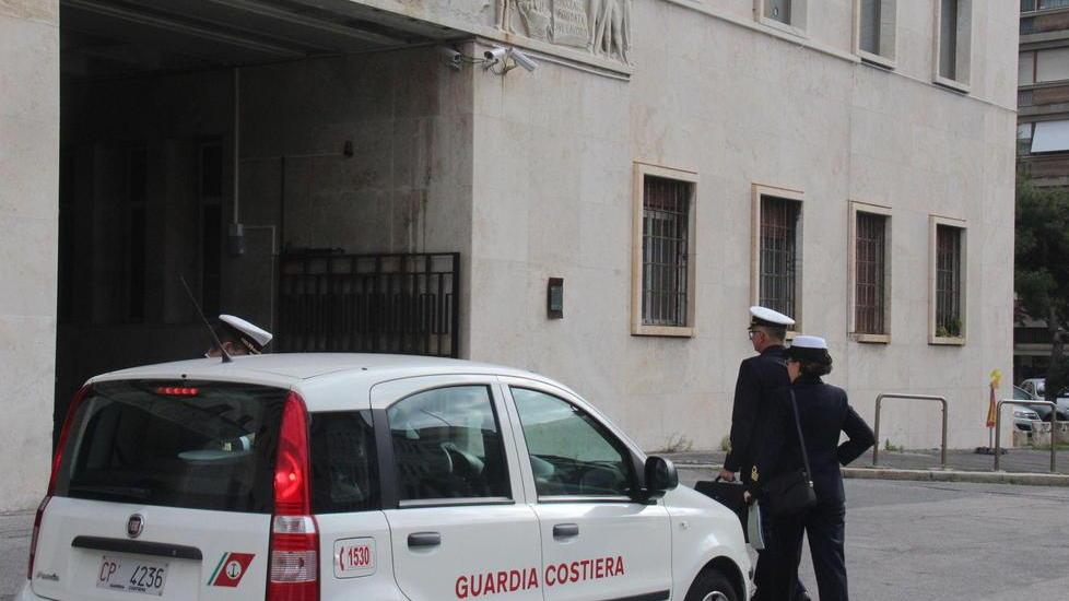Militare in licenza sventa un furto in un supermercato