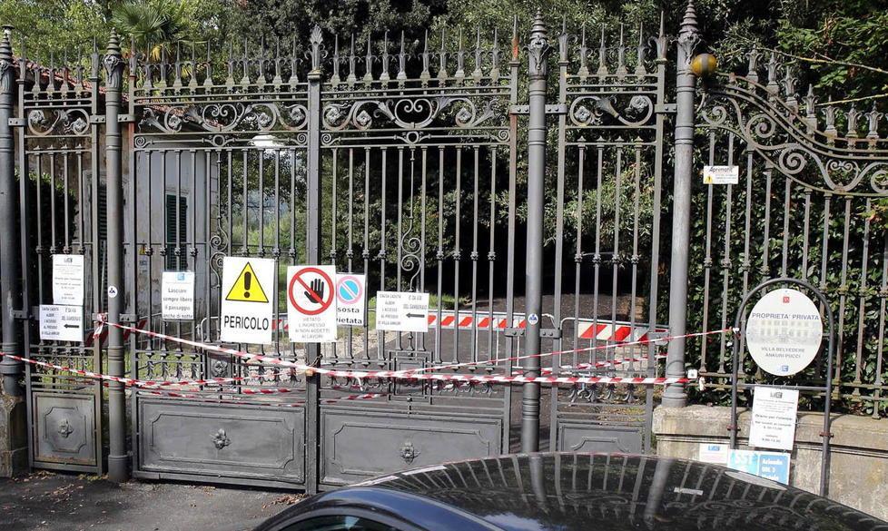 Viale chiuso per i rami pericolanti