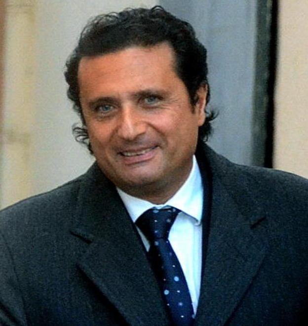 Schettino ha la febbre e non si presenta Rimprovero per il ritardo dei suoi legali