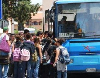 Studenti lasciati a piedi, proteste contro Tiemme 