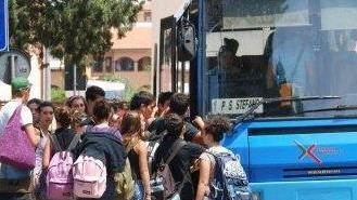 Studenti lasciati a piedi, proteste contro Tiemme