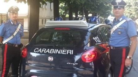 Spara al rivale in amore e scappa, arrestato 39enne