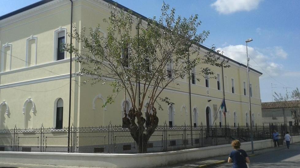 Il rebus della materna Chiesto un incontro