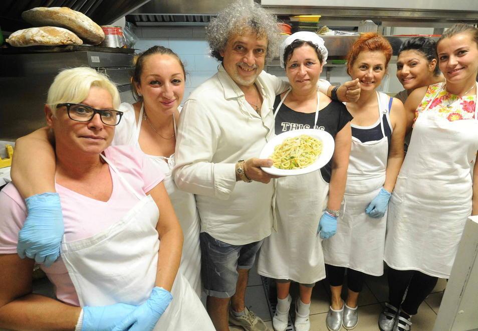 Pici con zucchini e fiori al «Capitano del popolo»